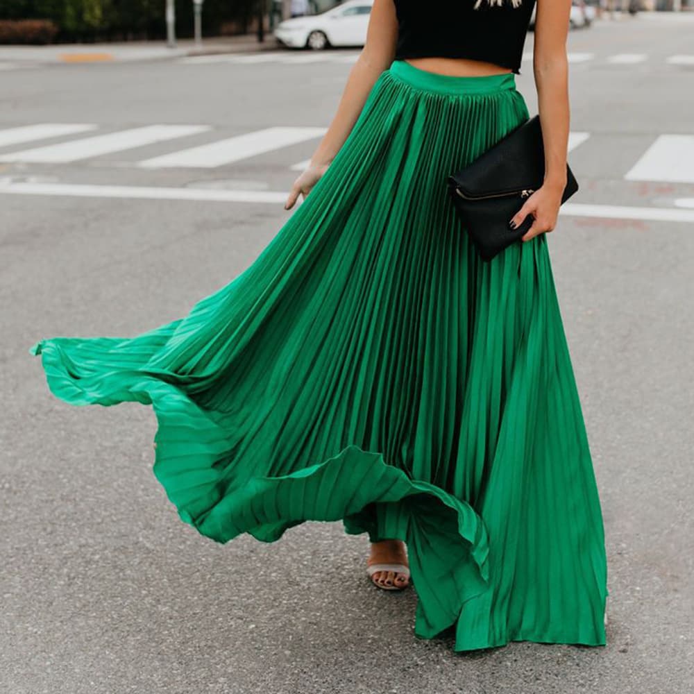 Stylish Pleated Skirt - for Women in Classic Design